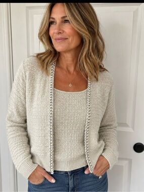 Cardigan Jacket by Elie Tahari White & Silver Jacquard Silver Metal chain S…